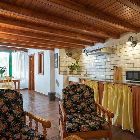 Dom wakacyjny Sunset Views Terrace 2br Cave House - Parking